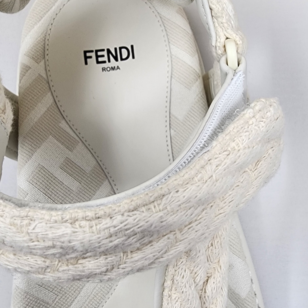 Brand new Fendi size 37 - Picture 4 of 5